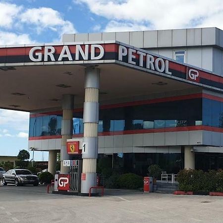 Grand Hotel Petrol Fier Eksteriør billede